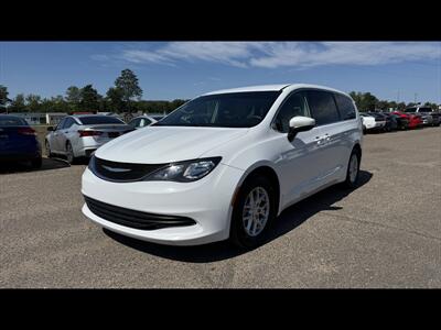 2017 Chrysler Pacifica Touring Van