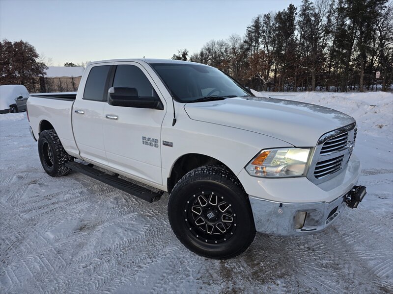 2016 RAM 1500 SLT - Photo 2 - Brainerd, MN 56401