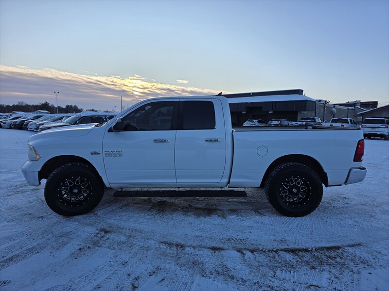 2016 RAM 1500 SLT - Photo 7 - Brainerd, MN 56401
