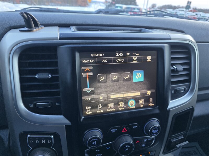 2016 RAM 1500 SLT - Photo 12 - Brainerd, MN 56401