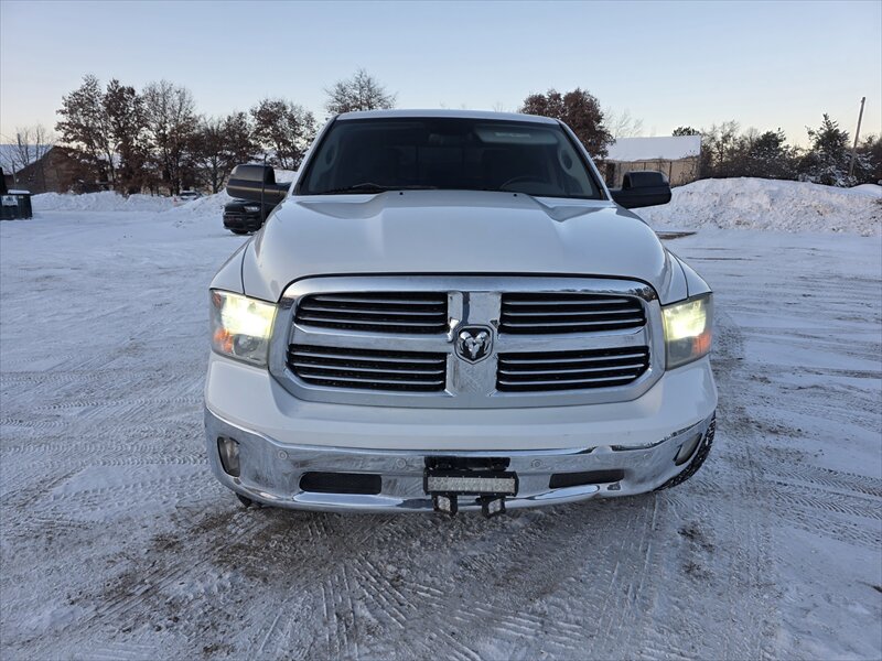 2016 RAM 1500 SLT - Photo 5 - Brainerd, MN 56401