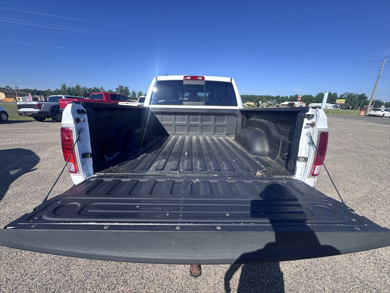 2013 RAM 1500 Laramie - Photo 9 - Brainerd, MN 56401