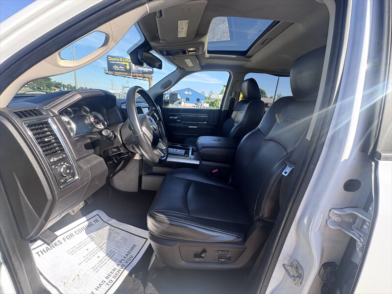 2013 RAM 1500 Laramie - Photo 14 - Brainerd, MN 56401