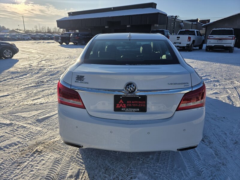 2014 Buick Lacrosse Premium I - Photo 6 - Brainerd, MN 56401
