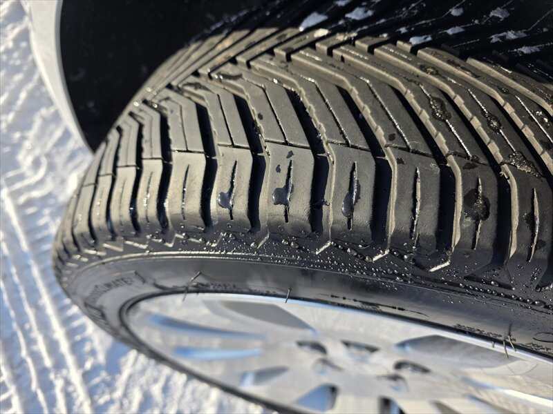 2014 Buick Lacrosse Premium I - Photo 9 - Brainerd, MN 56401