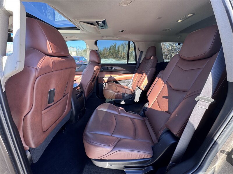 2016 Cadillac Escalade Premium Collection - Photo 25 - Brainerd, MN 56401