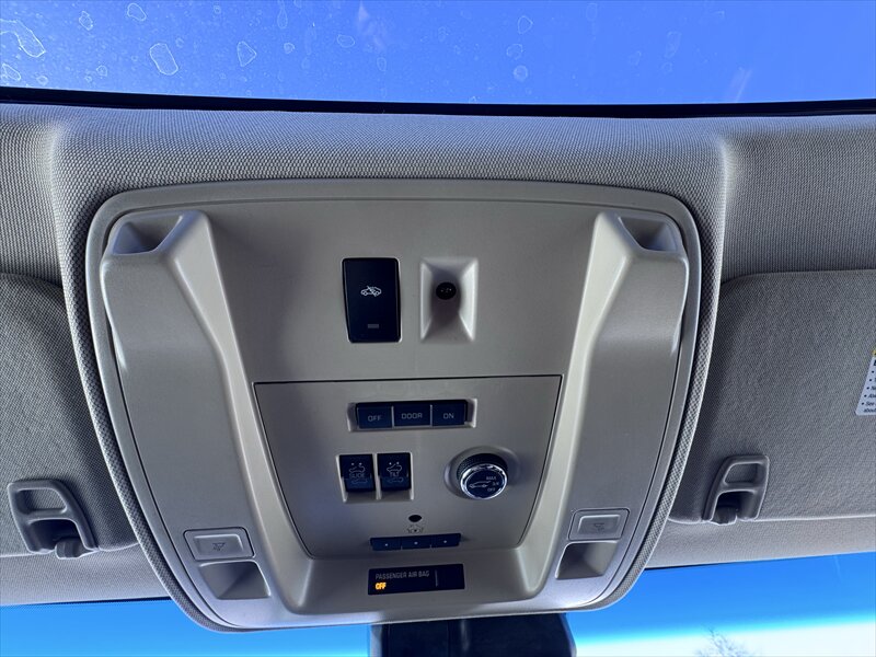 2016 Cadillac Escalade Premium Collection - Photo 20 - Brainerd, MN 56401