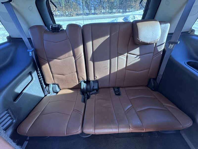 2016 Cadillac Escalade Premium Collection - Photo 28 - Brainerd, MN 56401