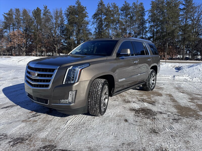 2016 Cadillac Escalade Premium Collection   - Photo 1 - Brainerd, MN 56401