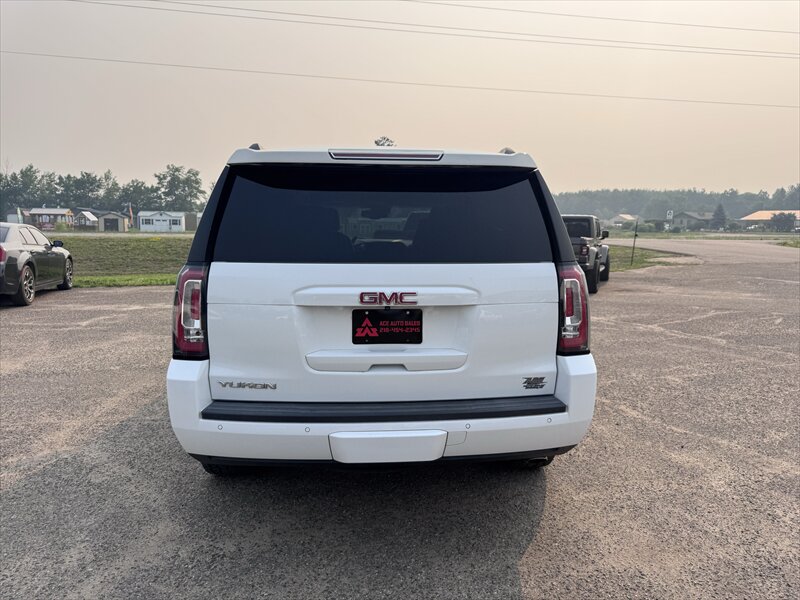 2019 GMC Yukon SLT - Photo 8 - Brainerd, MN 56401