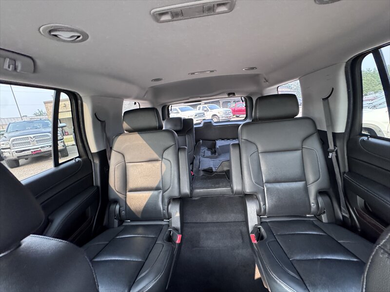 2019 GMC Yukon SLT - Photo 11 - Brainerd, MN 56401