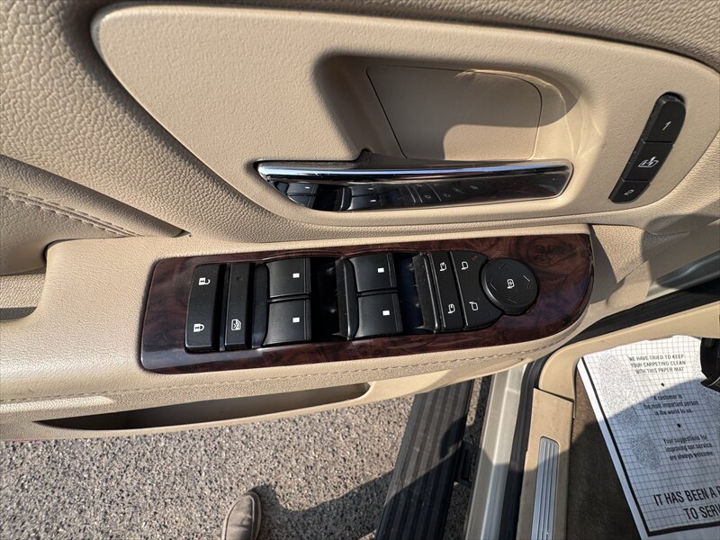 2013 Cadillac Escalade Premium - Photo 19 - Brainerd, MN 56401