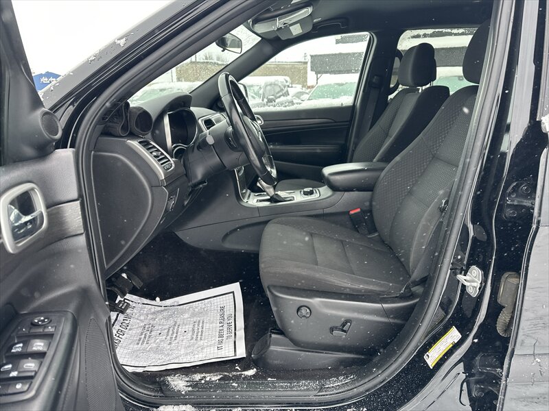 2018 Jeep Grand Cherokee Laredo - Photo 8 - Brainerd, MN 56401