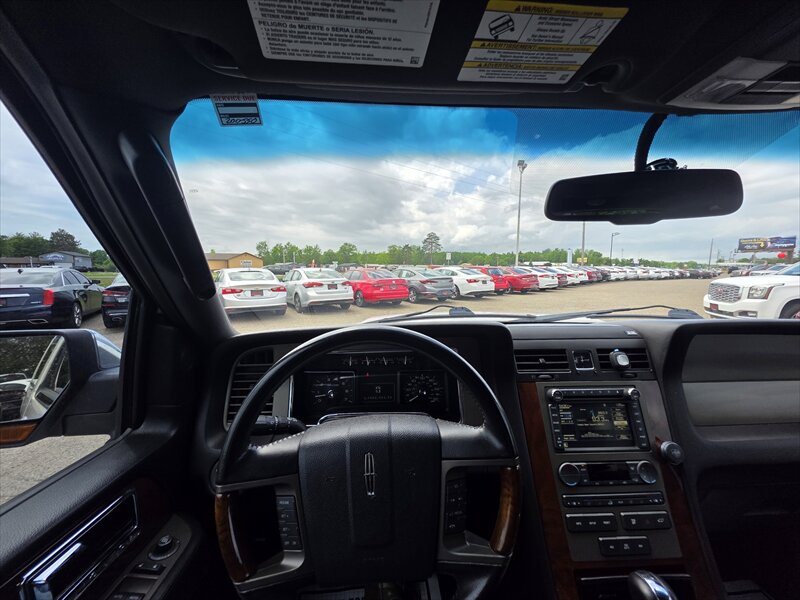 2012 Lincoln Navigator - Photo 13 - Brainerd, MN 56401