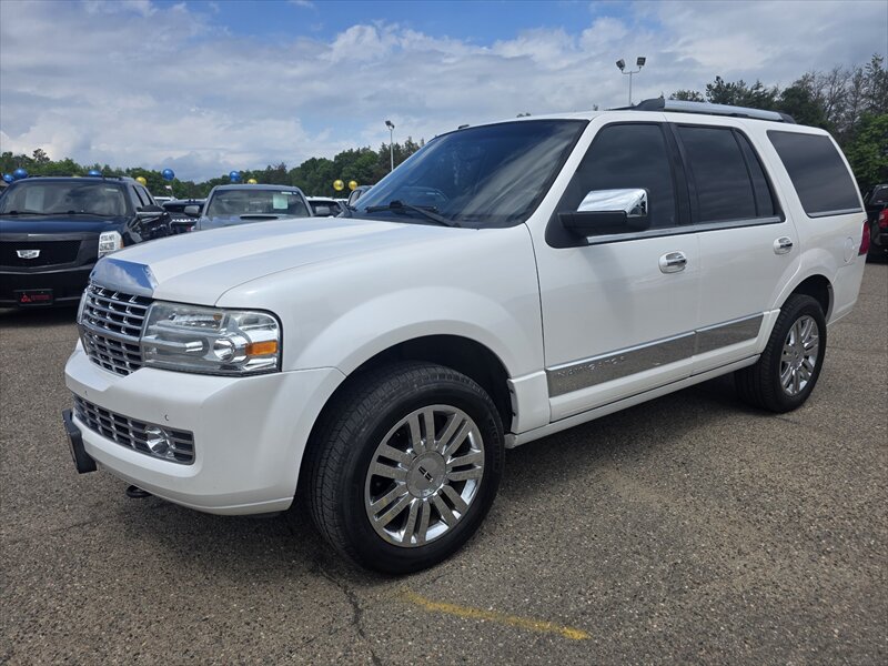 2012 Lincoln Navigator   - Photo 1 - Brainerd, MN 56401