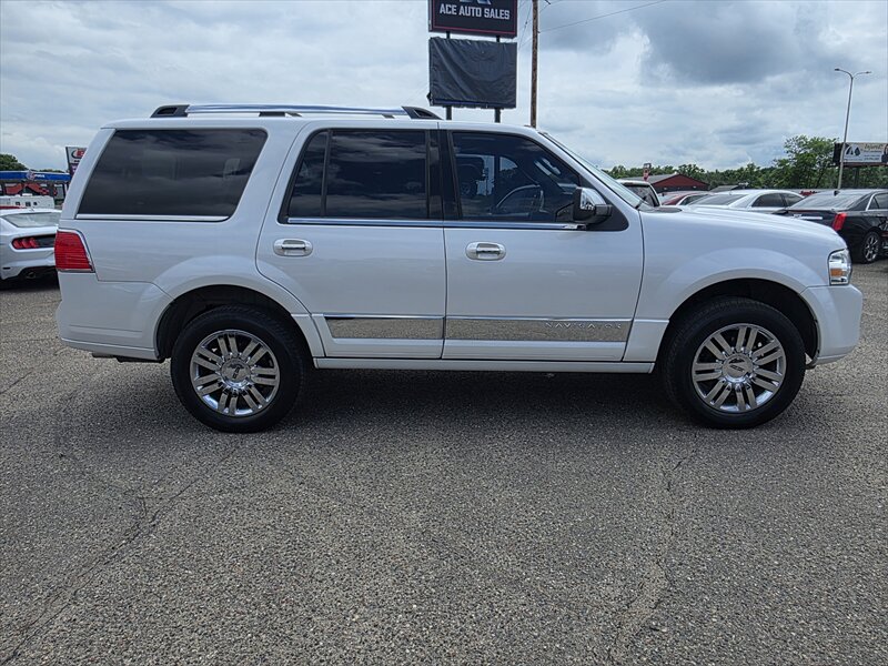 2012 Lincoln Navigator - Photo 5 - Brainerd, MN 56401