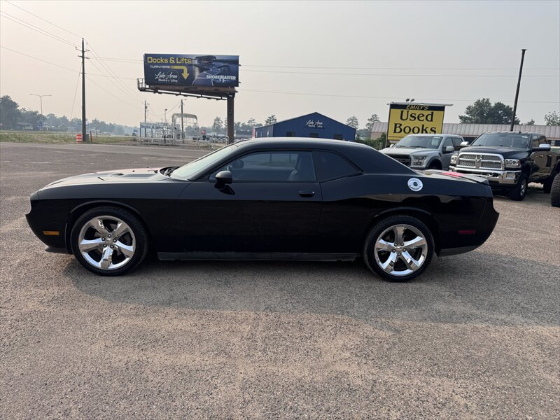 2013 Dodge Challenger SXT - Photo 6 - Brainerd, MN 56401