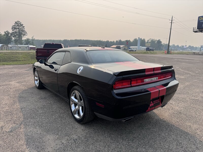 2013 Dodge Challenger SXT - Photo 4 - Brainerd, MN 56401