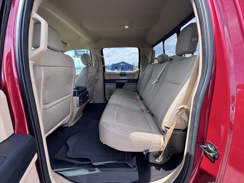 2019 Ford F-150 XLT - Photo 10 - Brainerd, MN 56401