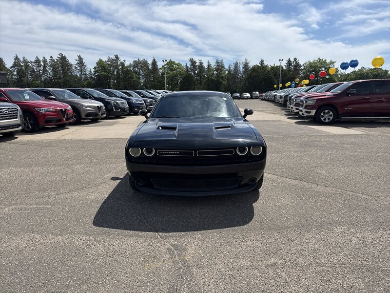 2015 Dodge Challenger SXT - Photo 7 - Brainerd, MN 56401