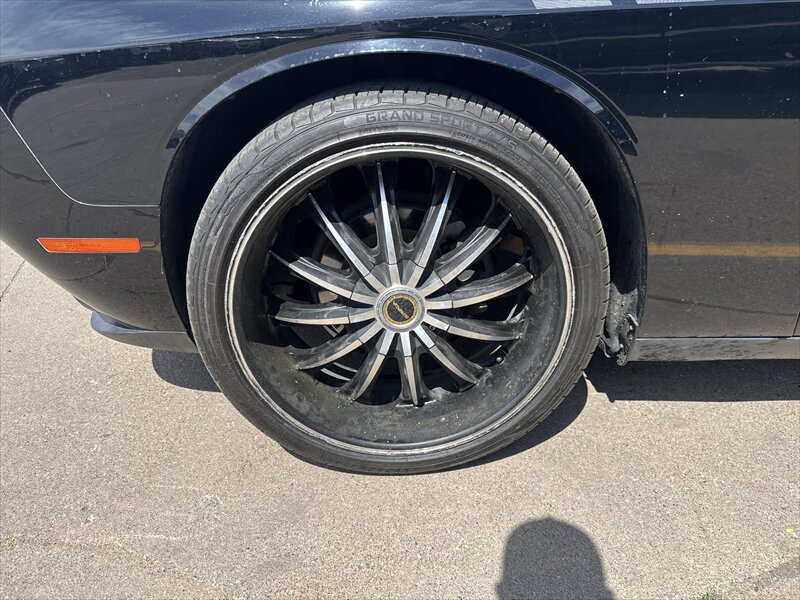 2015 Dodge Challenger SXT - Photo 17 - Brainerd, MN 56401