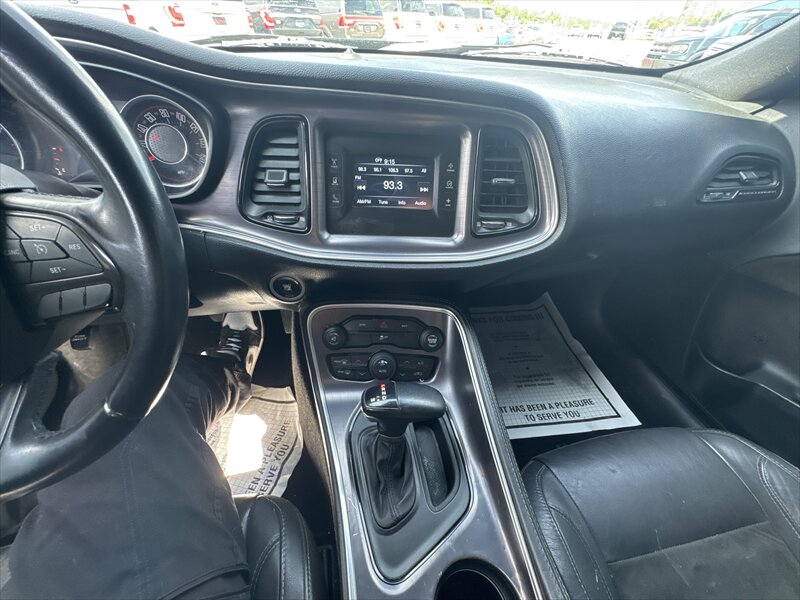 2015 Dodge Challenger SXT - Photo 15 - Brainerd, MN 56401