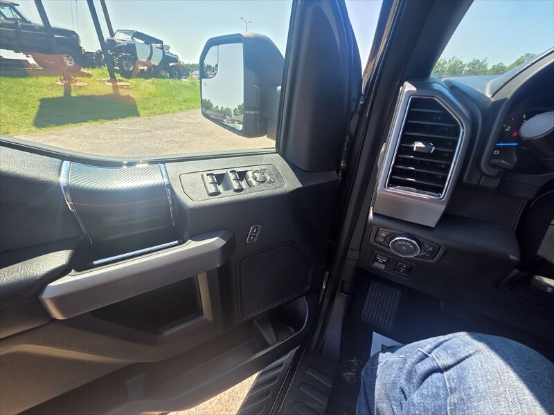 2019 Ford F-150 XLT - Photo 11 - Brainerd, MN 56401