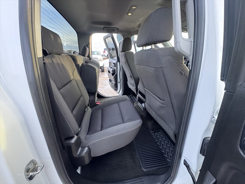 2018 Chevrolet Silverado 1500 LT - Photo 20 - Brainerd, MN 56401