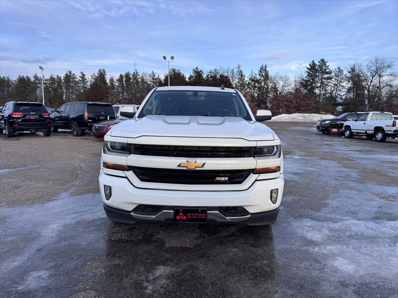 2018 Chevrolet Silverado 1500 LT - Photo 7 - Brainerd, MN 56401
