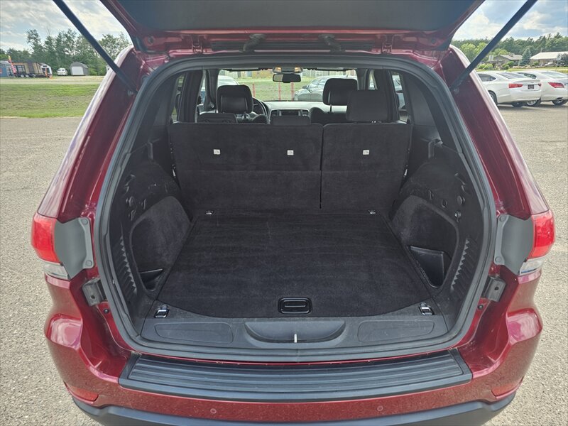 2015 Jeep Grand Cherokee Laredo - Photo 15 - Brainerd, MN 56401