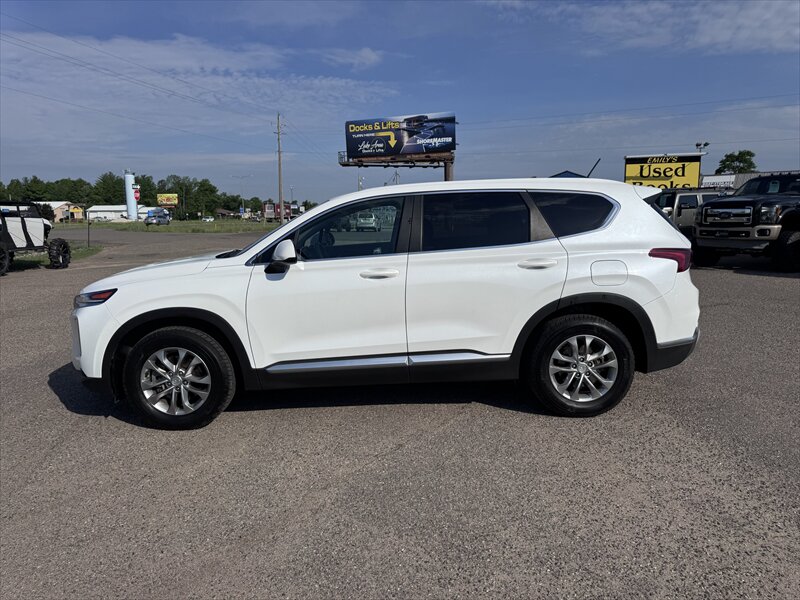 2019 Hyundai Santa Fe SE 2.4L - Photo 5 - Brainerd, MN 56401