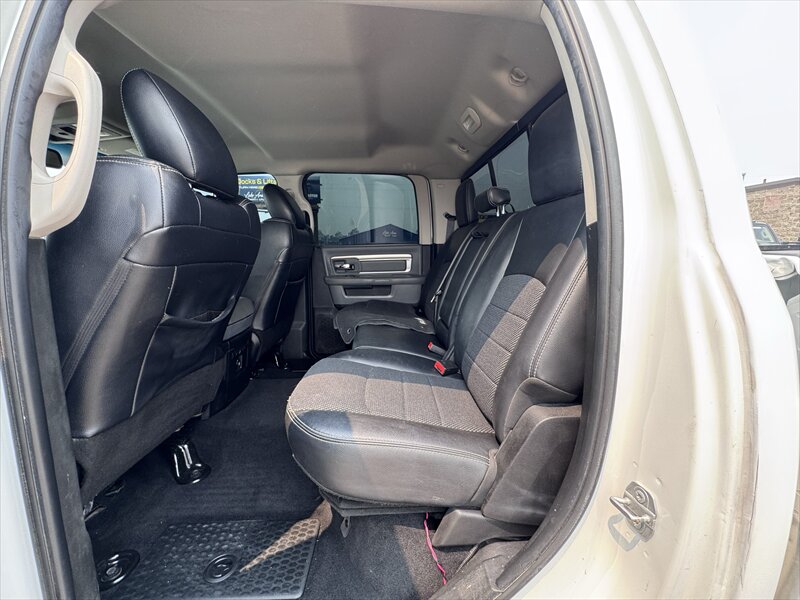 2018 RAM 2500 SLT - Photo 12 - Brainerd, MN 56401
