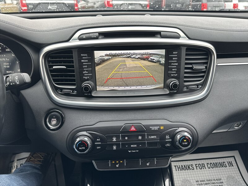 2017 Kia Sorento SX V6   - Photo 10 - Brainerd, MN 56401
