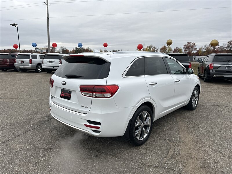 2017 Kia Sorento SX V6   - Photo 4 - Brainerd, MN 56401