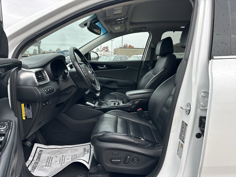2017 Kia Sorento SX V6   - Photo 7 - Brainerd, MN 56401