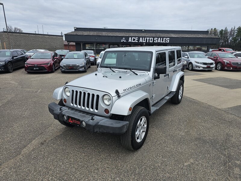 2012 Jeep Wrangler Unlimited Rubicon   - Photo 1 - Brainerd, MN 56401