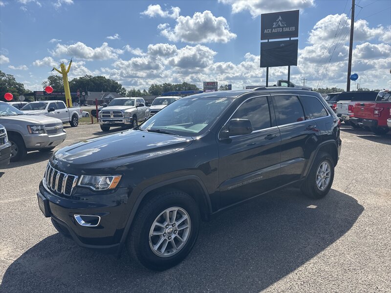 2018 Jeep Grand Cherokee Laredo - Photo 1 - Brainerd, MN 56401