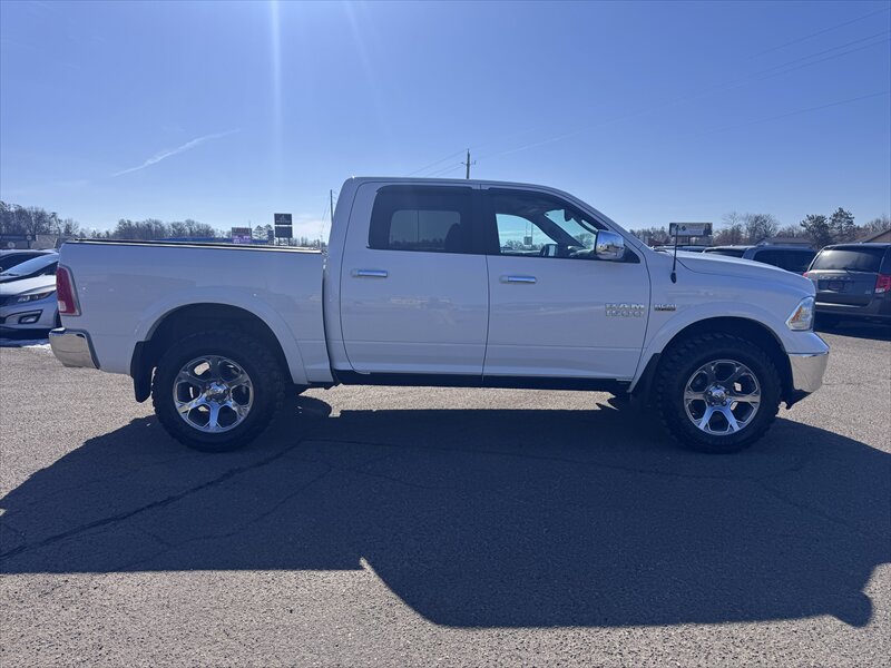 2017 RAM 1500 Laramie - Photo 6 - Brainerd, MN 56401