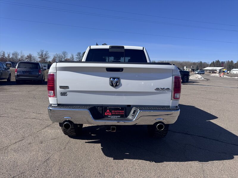 2017 RAM 1500 Laramie - Photo 8 - Brainerd, MN 56401
