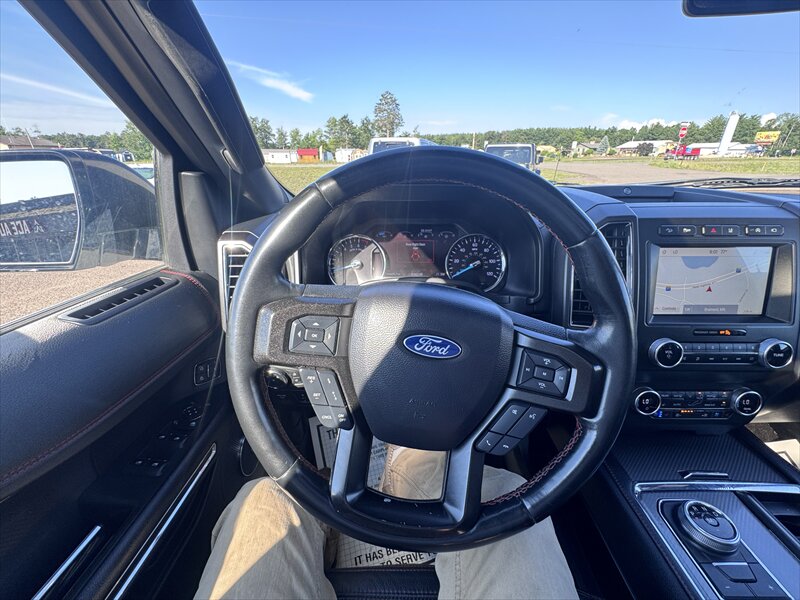 2020 Ford Expedition MAX Limited - Photo 17 - Brainerd, MN 56401
