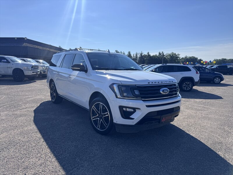 2020 Ford Expedition MAX Limited - Photo 2 - Brainerd, MN 56401