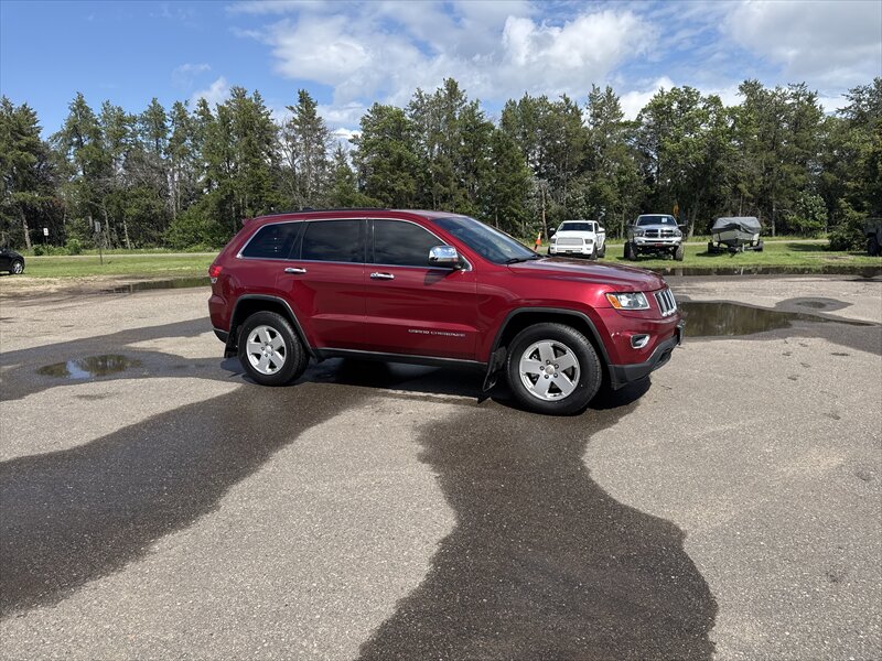 2014 Jeep Grand Cherokee Laredo   - Photo 2 - Brainerd, MN 56401