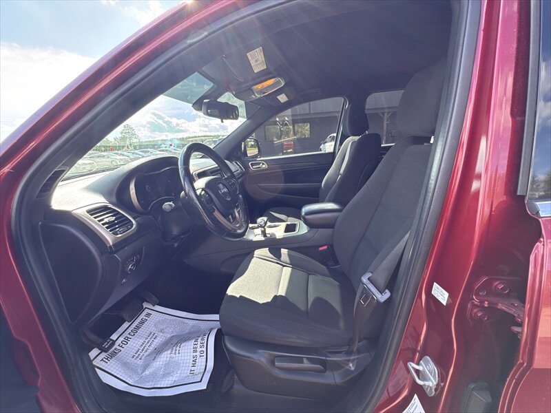 2014 Jeep Grand Cherokee Laredo   - Photo 5 - Brainerd, MN 56401