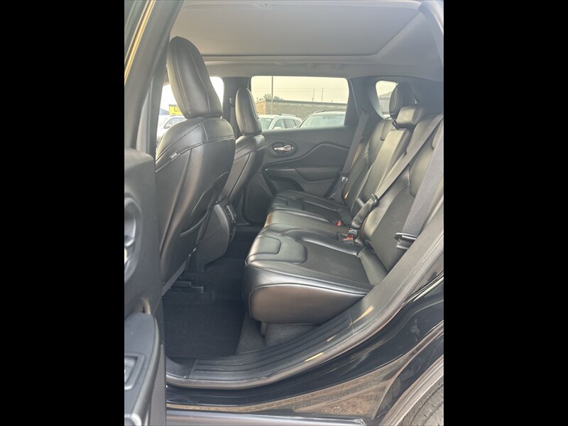 2020 Jeep Cherokee Trailhawk - Photo 12 - Brainerd, MN 56401