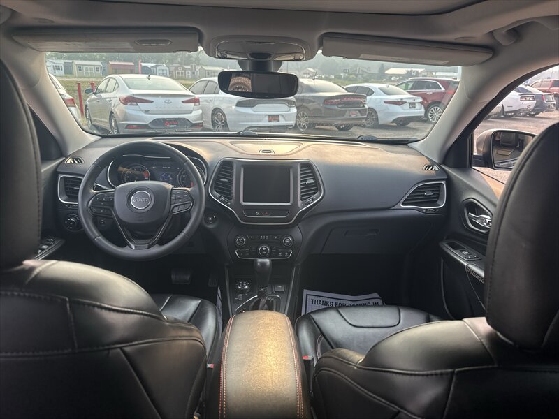 2020 Jeep Cherokee Trailhawk - Photo 14 - Brainerd, MN 56401