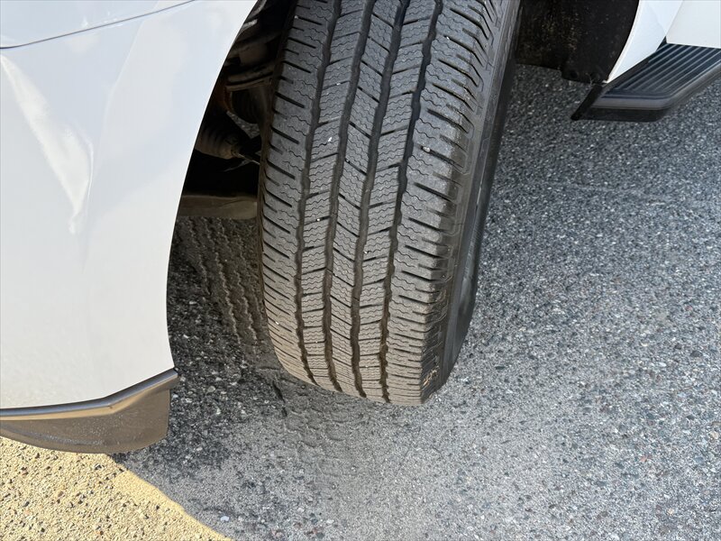 2019 Ford Expedition XLT - Photo 12 - Brainerd, MN 56401