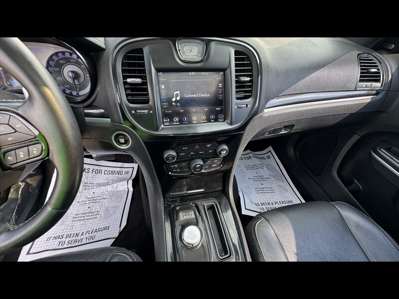 2018 Chrysler 300 Series S - Photo 20 - Brainerd, MN 56401