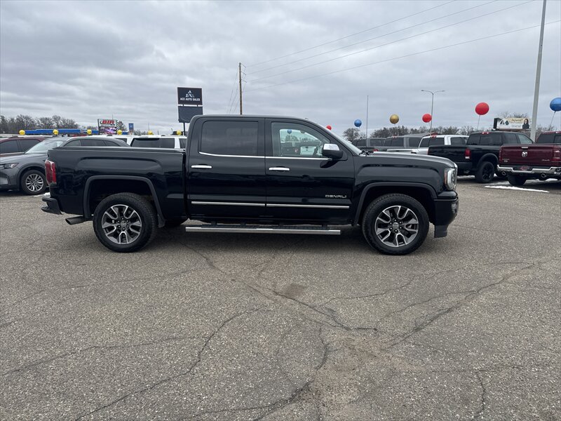 2017 GMC Sierra 1500 Denali - Photo 6 - Brainerd, MN 56401