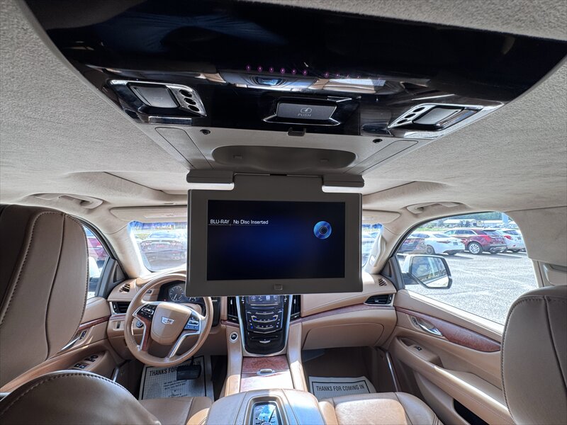 2015 Cadillac Escalade Platinum ESV - Photo 23 - Brainerd, MN 56401