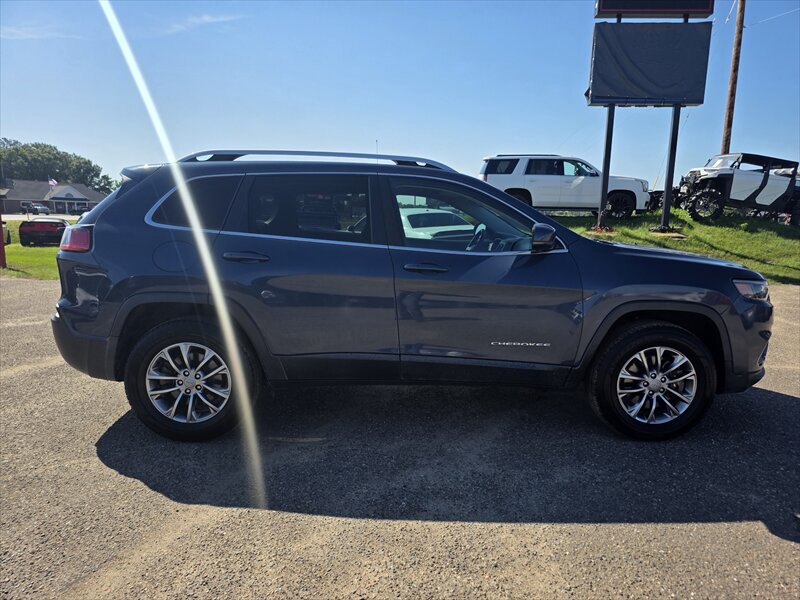 2020 Jeep Cherokee Latitude Plus - Photo 5 - Brainerd, MN 56401